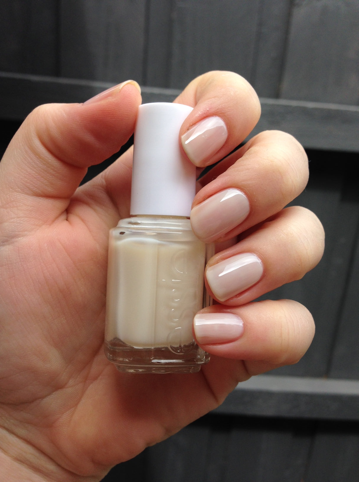 Essie Nail Polish Waltz 337